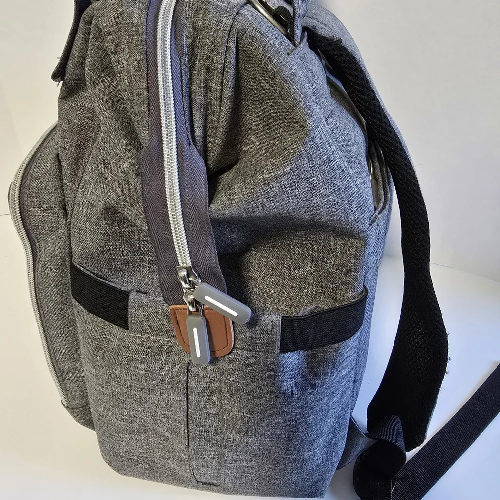 Diaper/Baby Breastfeeding Bag Backpack - Picture 4 of 16